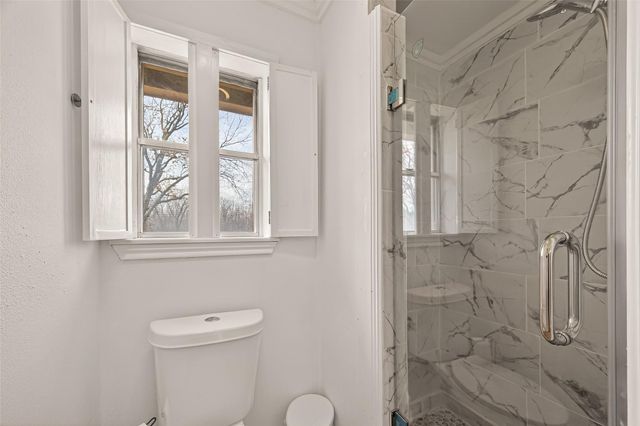 7715 County Road 383, Rosharon, TX 77583