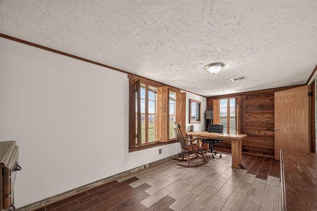 7715 County Road 383, Rosharon, TX 77583