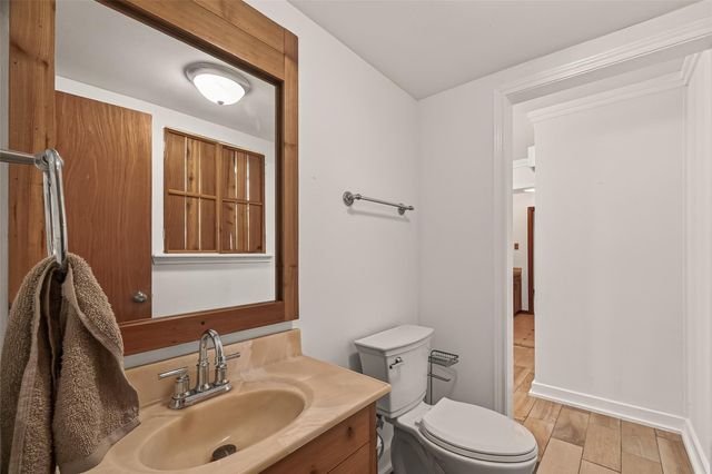 7715 County Road 383, Rosharon, TX 77583