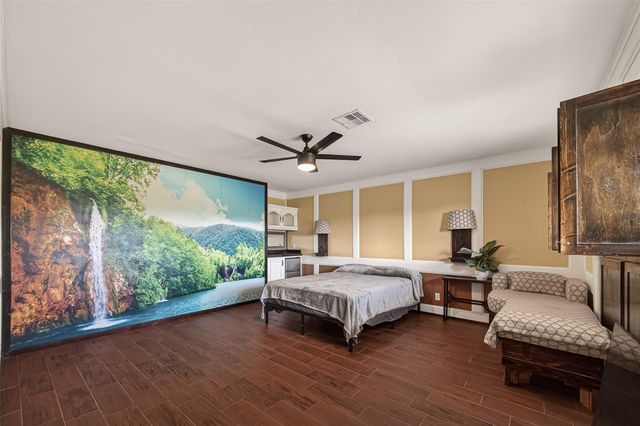 7715 County Road 383, Rosharon, TX 77583