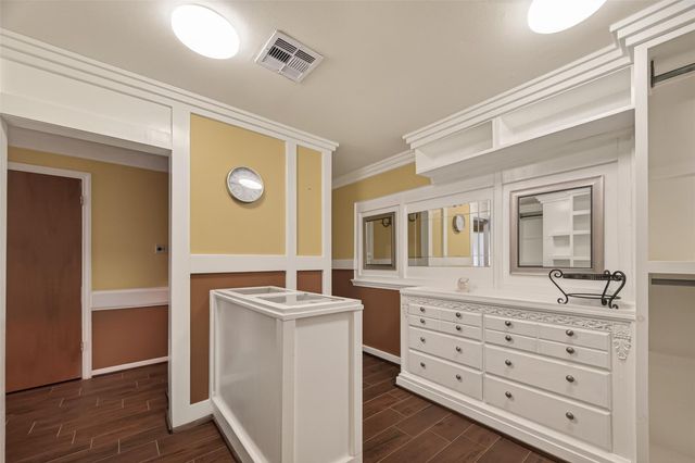 7715 County Road 383, Rosharon, TX 77583