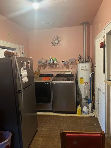 210 W Ave B, San Angelo, TX 76903