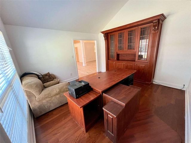 708 York View Drive, Auburn, GA 30011