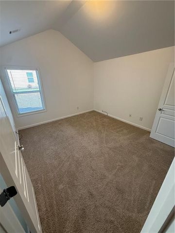 708 York View Drive, Auburn, GA 30011