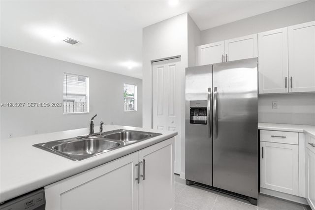 2685 SE 12th St 2685, Homestead, FL 33035