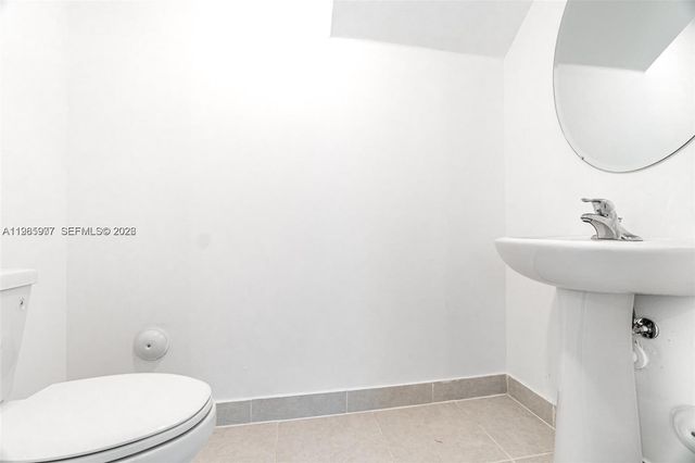 2685 SE 12th St 2685, Homestead, FL 33035