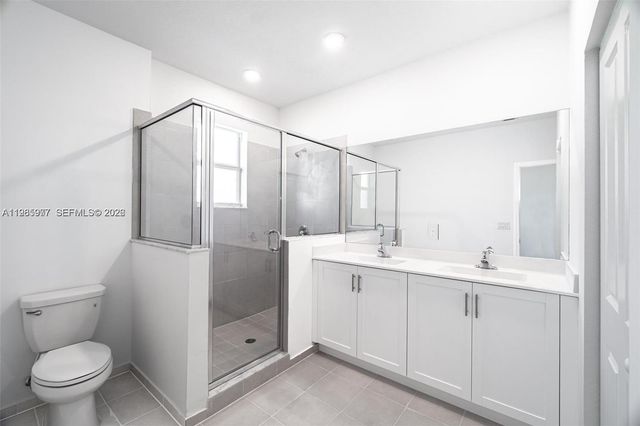 2685 SE 12th St 2685, Homestead, FL 33035