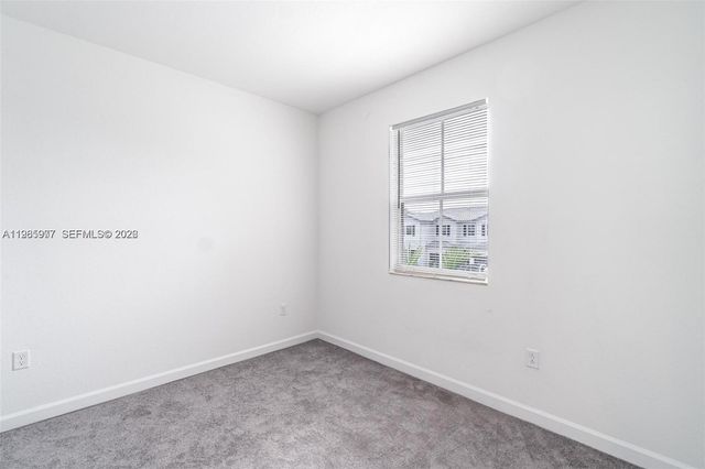 2685 SE 12th St 2685, Homestead, FL 33035