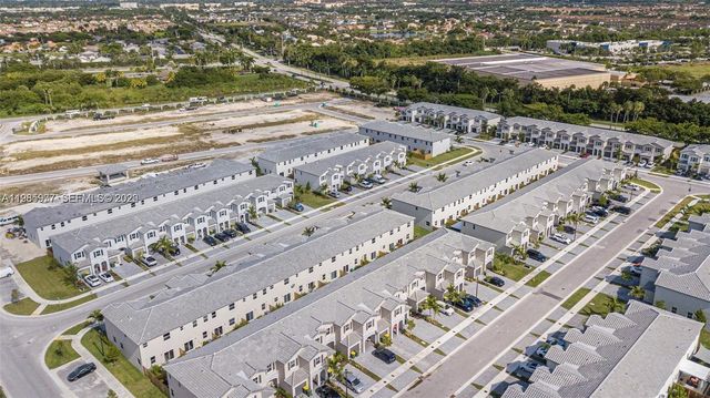 2685 SE 12th St 2685, Homestead, FL 33035