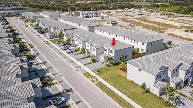 2685 SE 12th St 2685, Homestead, FL 33035