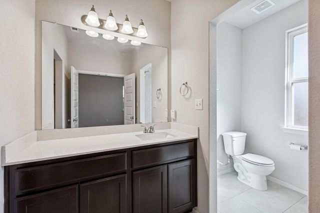 316 Insider LOOP, Elgin, TX 78621