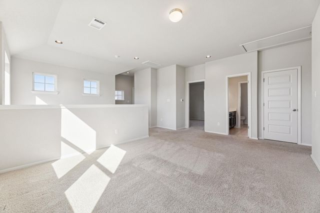 316 Insider LOOP, Elgin, TX 78621