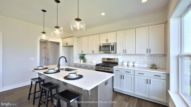 50 CANTERBURY LN, Annville, PA 17003