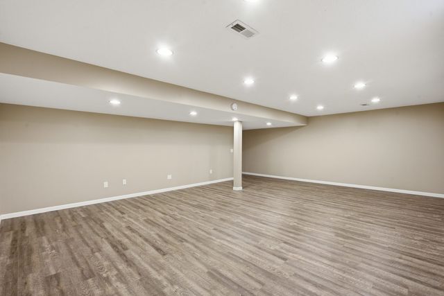 25 Timber Ridge Drive, Coal Valley, IL 61240