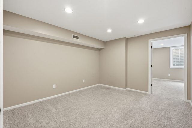 25 Timber Ridge Drive, Coal Valley, IL 61240