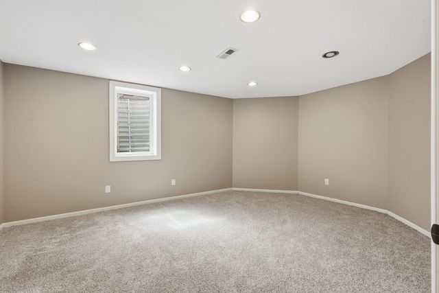 25 Timber Ridge Drive, Coal Valley, IL 61240