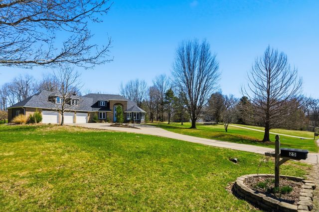 25 Timber Ridge Drive, Coal Valley, IL 61240