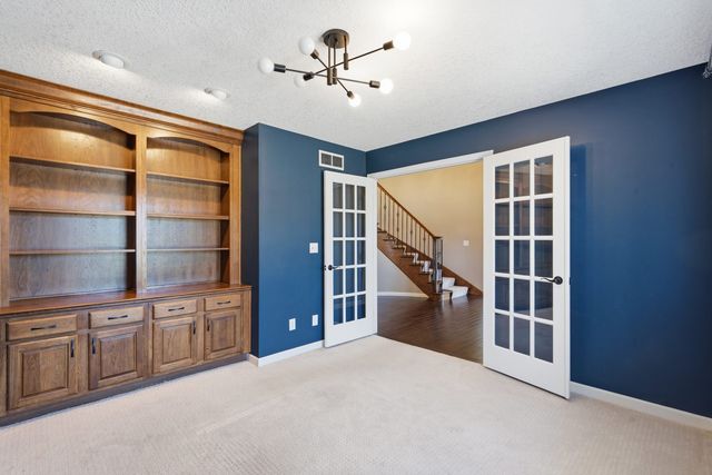 25 Timber Ridge Drive, Coal Valley, IL 61240