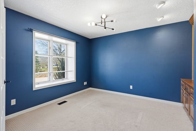 25 Timber Ridge Drive, Coal Valley, IL 61240