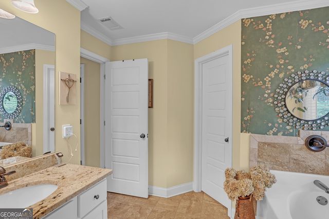 172 Village Pass, Statham, GA 30666