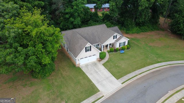 172 Village Pass, Statham, GA 30666