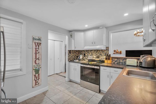 248 UXBRIDGE, Cherry Hill, NJ 08034