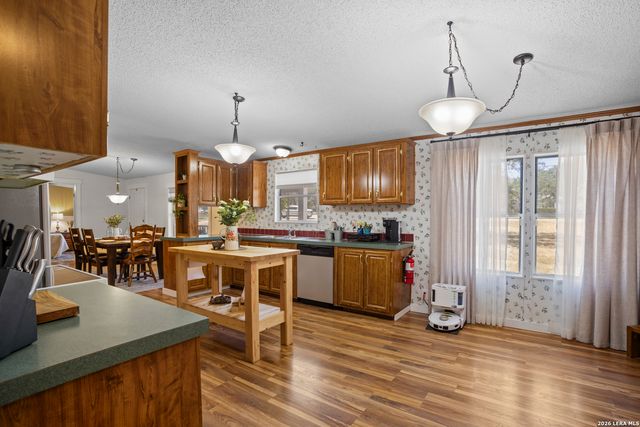 170 Savannah Grove, Von Ormy, TX 78073