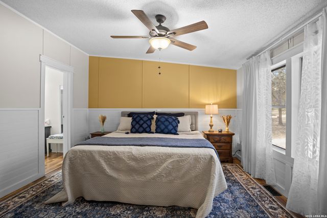 170 Savannah Grove, Von Ormy, TX 78073
