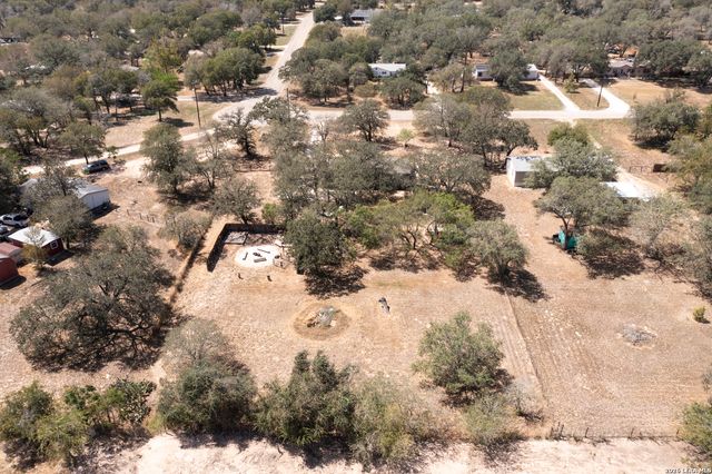170 Savannah Grove, Von Ormy, TX 78073