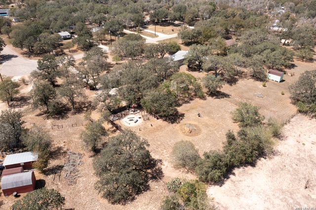 170 Savannah Grove, Von Ormy, TX 78073