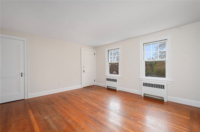 118 Ruggles Avenue 202, Newport, RI 02840