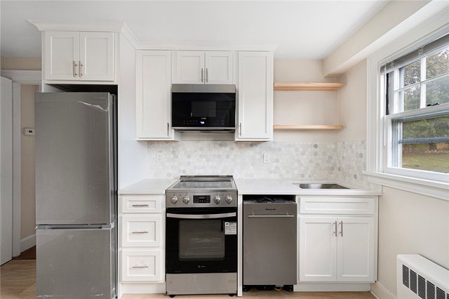 118 Ruggles Avenue 202, Newport, RI 02840