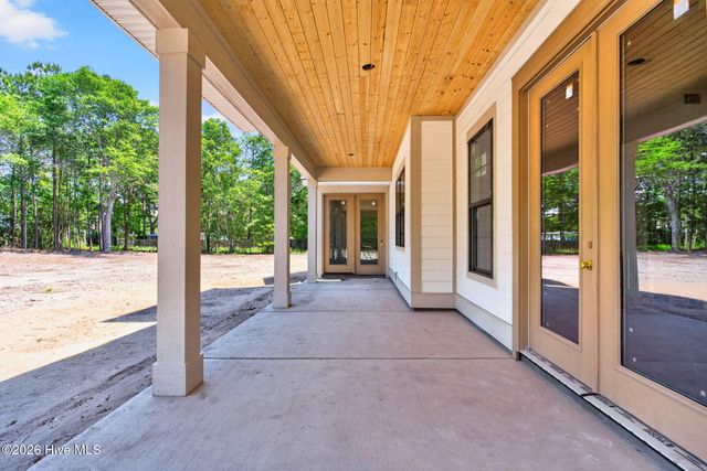1832 Oak Harbour Drive SW, Ocean Isle Beach, NC 28469