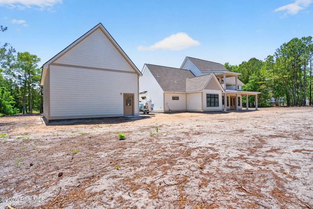 1832 Oak Harbour Drive SW, Ocean Isle Beach, NC 28469