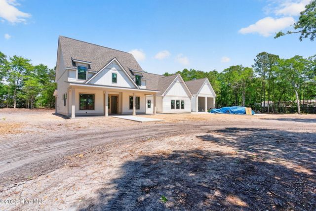 1832 Oak Harbour Drive SW, Ocean Isle Beach, NC 28469
