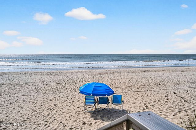 1832 Oak Harbour Drive SW, Ocean Isle Beach, NC 28469