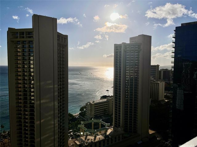 2427 Kuhio Avenue 2207, Honolulu, HI 96815