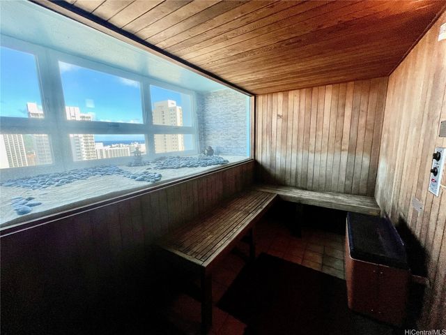 2427 Kuhio Avenue 2207, Honolulu, HI 96815