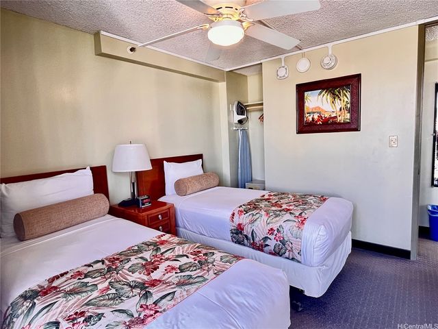 2427 Kuhio Avenue 2207, Honolulu, HI 96815