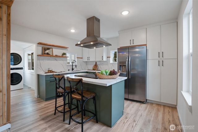 1940 5th Street, Bremerton, WA 98337