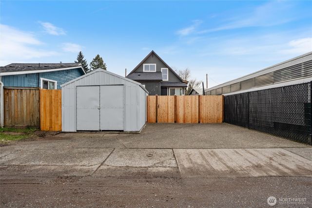 1940 5th Street, Bremerton, WA 98337