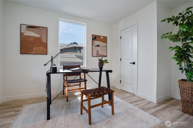 1940 5th Street, Bremerton, WA 98337