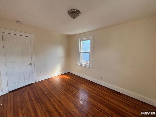 271 Vermont Avenue, Irvington, NJ 07111