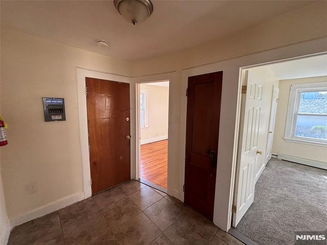 271 Vermont Avenue, Irvington, NJ 07111