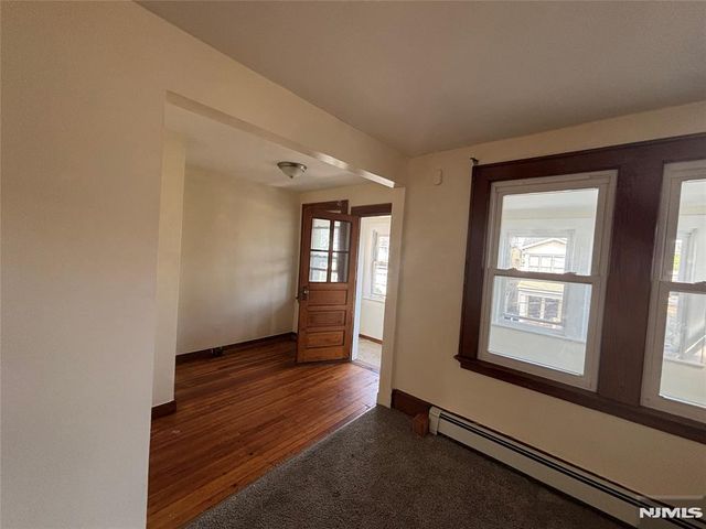 271 Vermont Avenue, Irvington, NJ 07111