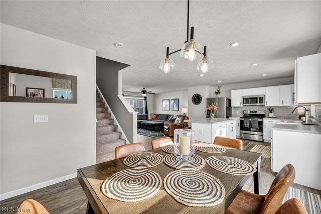 2688 Himelrigh Boulevard, Barberton, OH 44203