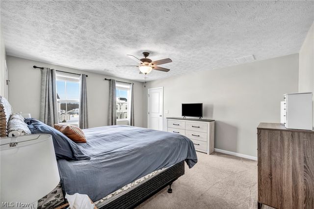 2688 Himelrigh Boulevard, Barberton, OH 44203