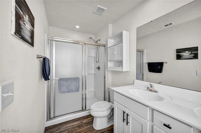 2688 Himelrigh Boulevard, Barberton, OH 44203