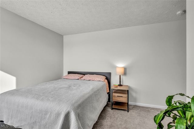 2688 Himelrigh Boulevard, Barberton, OH 44203