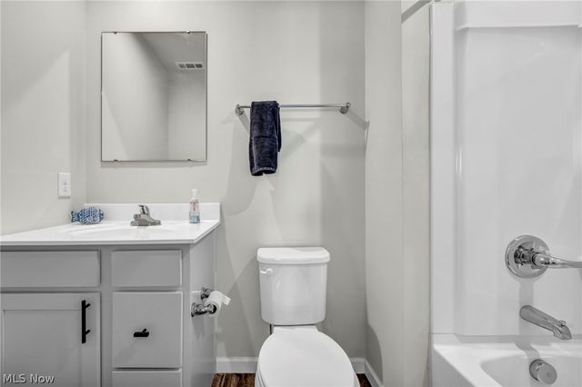 2688 Himelrigh Boulevard, Barberton, OH 44203